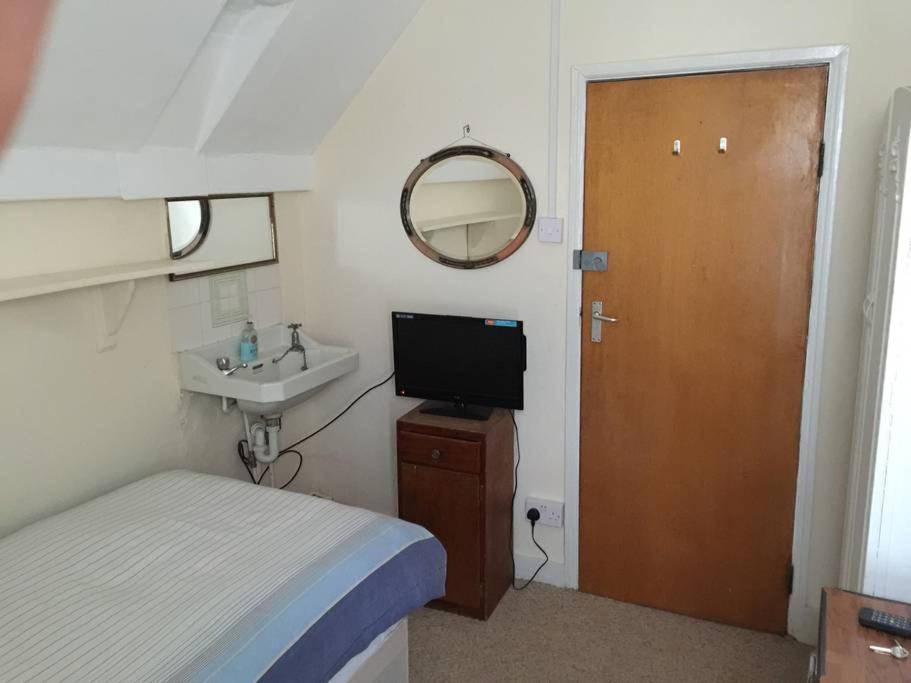 ロンドン Victoria Dwellings Bed & Breakfast エクステリア 写真
