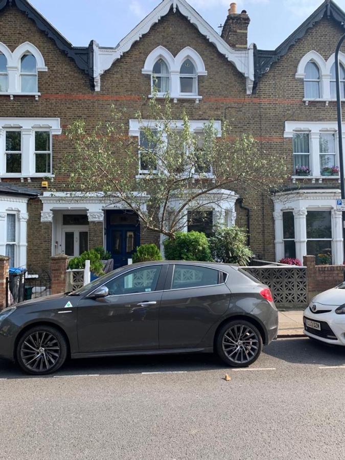 ロンドン Victoria Dwellings Bed & Breakfast エクステリア 写真